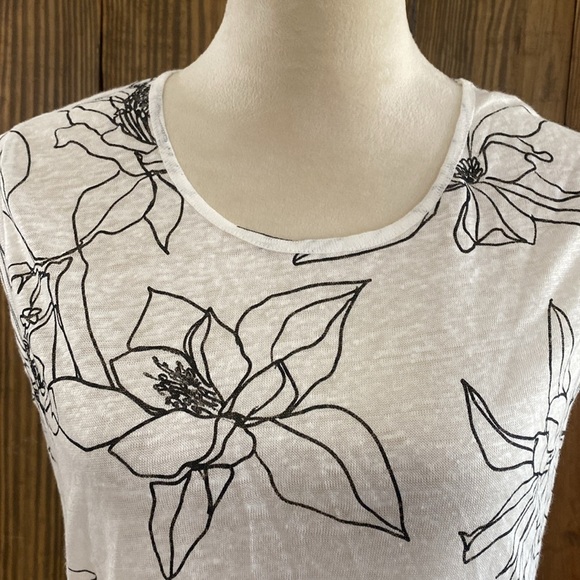 Brende Women’s Blouse Floral White & Black - Picture 5 of 8